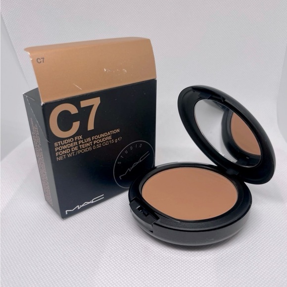 New C7 MAC Cosmetics Studio Fix Powder Plus Foundation old version - Picture 1 of 3